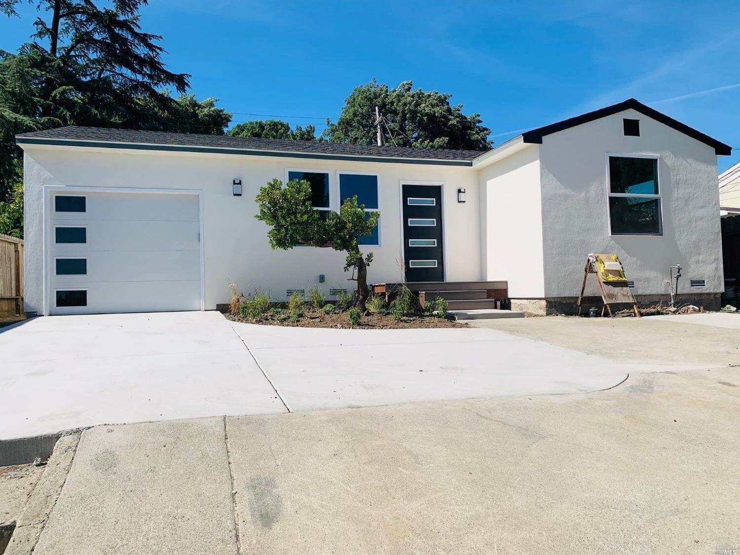 2618 Redwood-AFTER-2-H&S